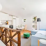 Sao Jose 2br @ Center * Лиссабон